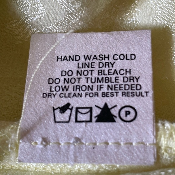 NWT Krisa puff sleeve wrap top - Picture 8 of 10